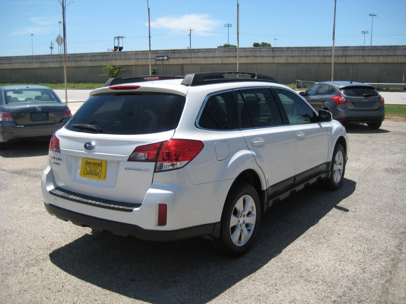 Subaru Outback Vehicle Image 04