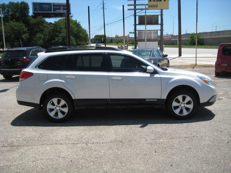 Subaru Outback Vehicle Image 05