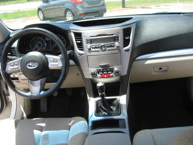 Subaru Outback Vehicle Image 15