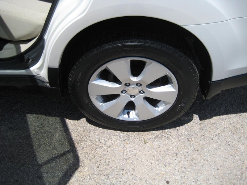 Subaru Outback Vehicle Image 19