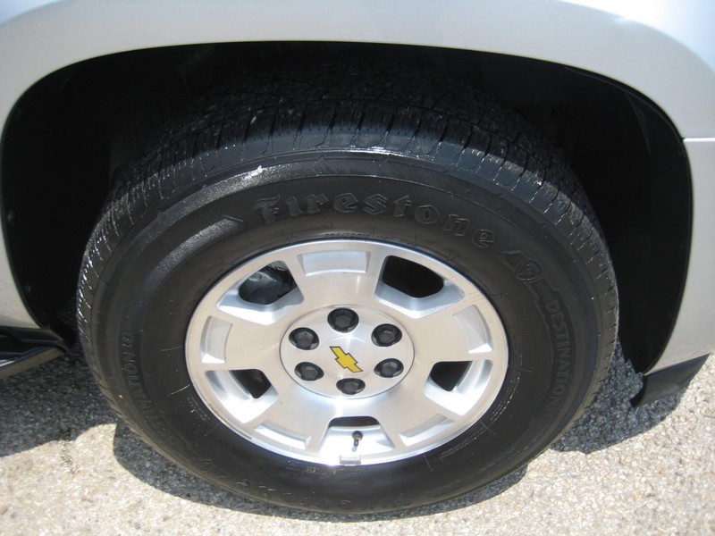 Chevrolet Tahoe Vehicle Image 09