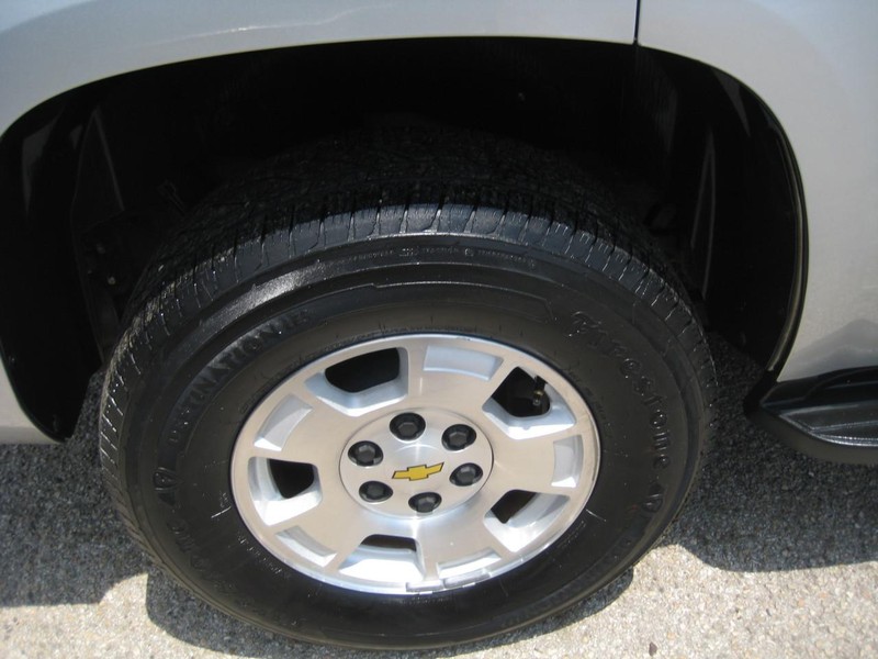 Chevrolet Tahoe Vehicle Image 10