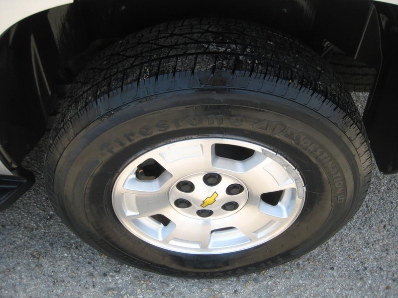 Chevrolet Tahoe Vehicle Image 11