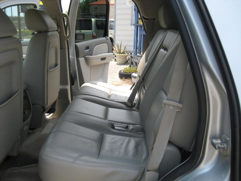 Chevrolet Tahoe Vehicle Image 17