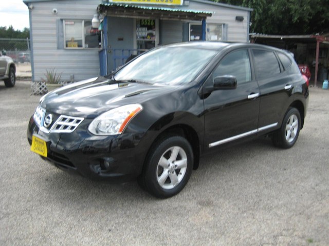 more details - nissan rogue