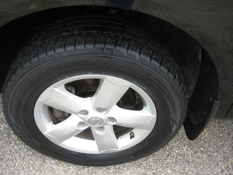 Nissan Rogue Vehicle Image 12