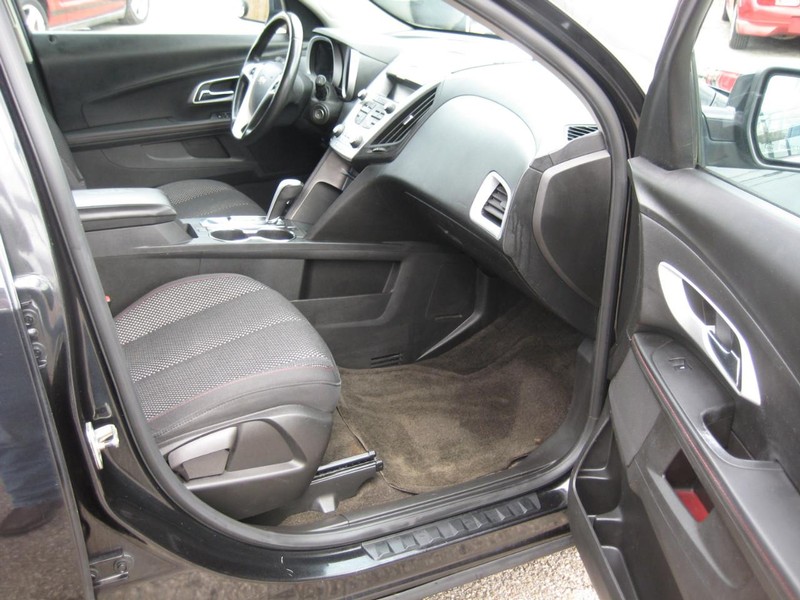 Chevrolet Equinox Vehicle Image 11
