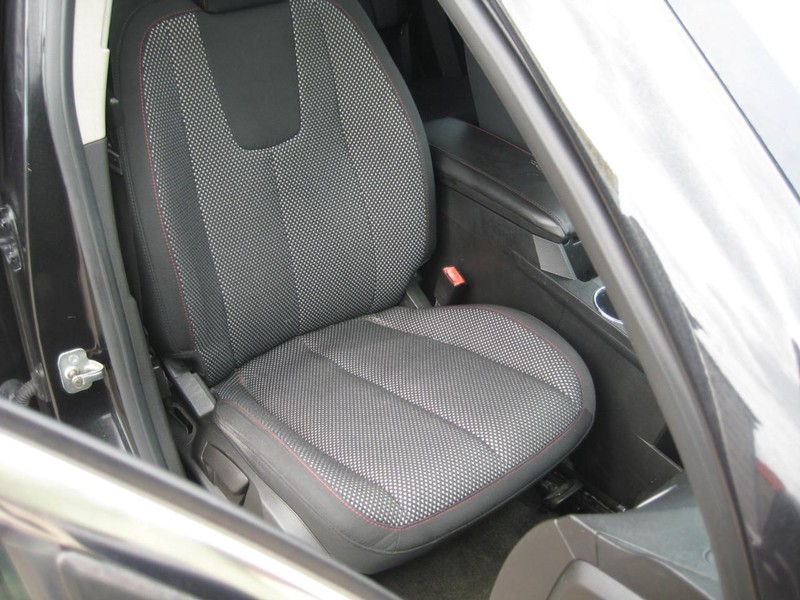 Chevrolet Equinox Vehicle Image 12