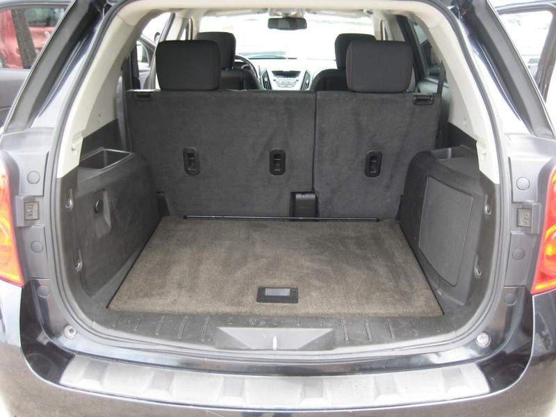 Chevrolet Equinox Vehicle Image 17