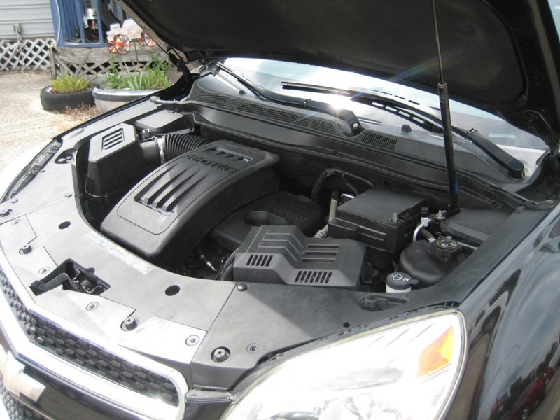 Chevrolet Equinox Vehicle Image 21