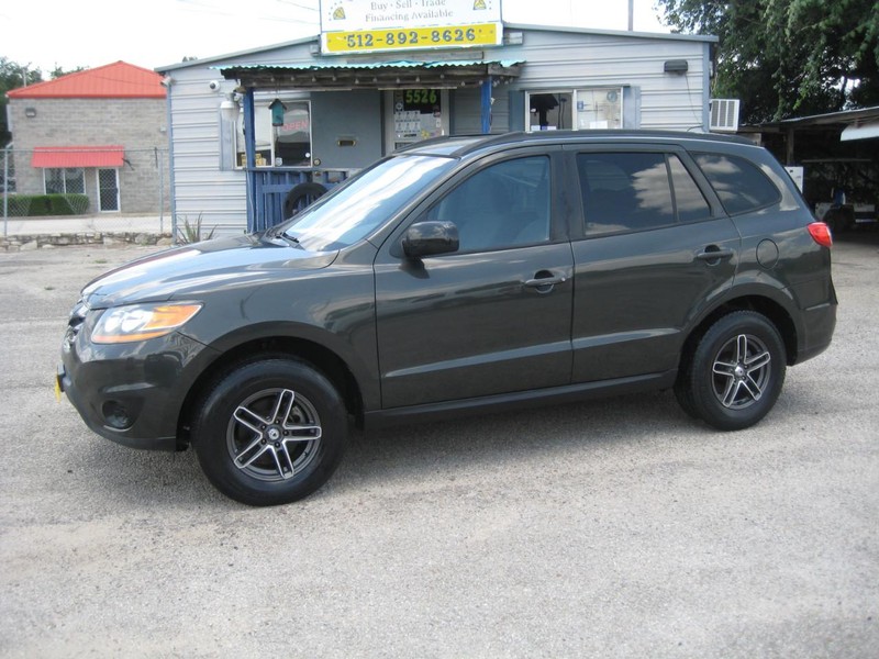 Hyundai Santa Fe Vehicle Image 02