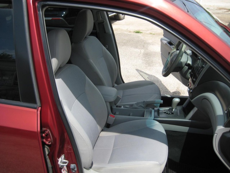Subaru Forester Vehicle Image 21