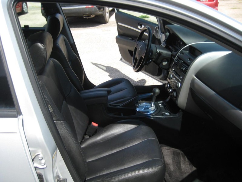 Mitsubishi Galant Vehicle Image 20