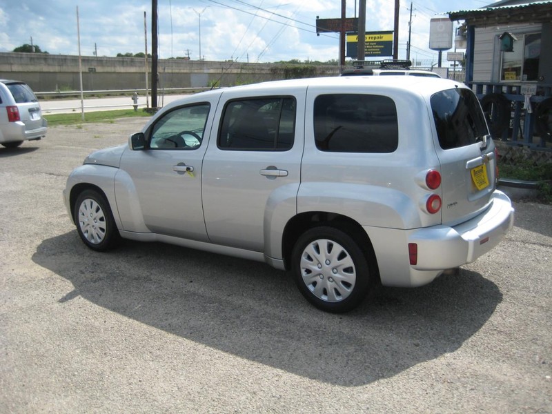 Chevrolet HHR Vehicle Image 02