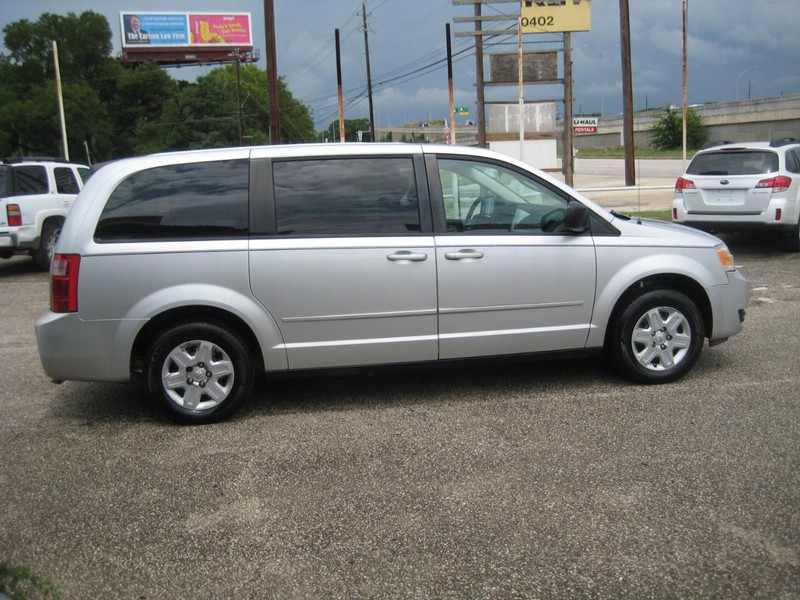 Dodge Grand Caravan Vehicle Image 06