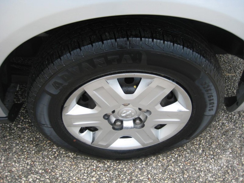 Dodge Grand Caravan Vehicle Image 11