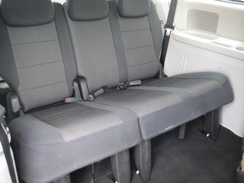 Dodge Grand Caravan Vehicle Image 20
