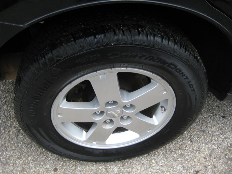 Mitsubishi Outlander Vehicle Image 10