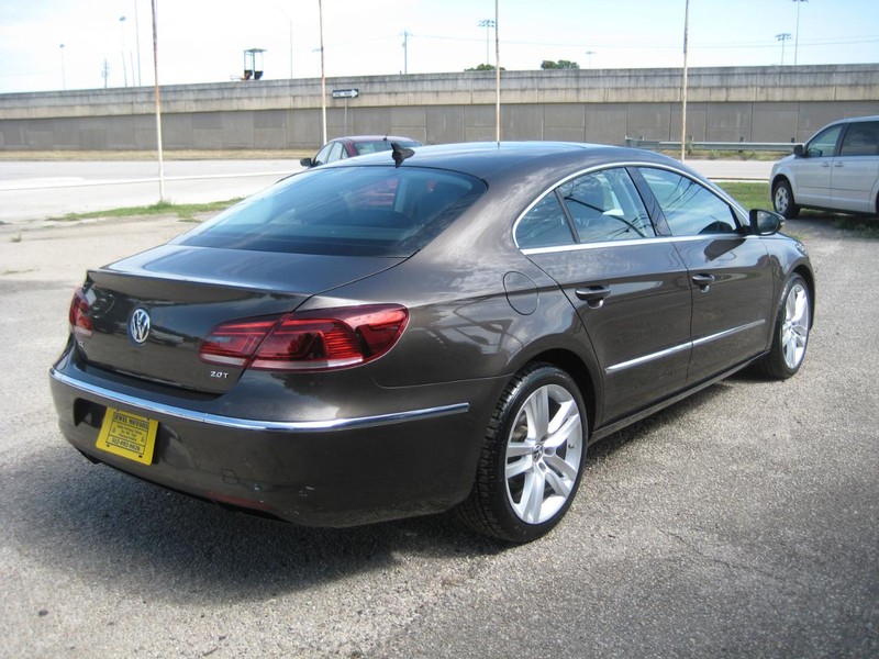 Volkswagen CC Vehicle Image 05