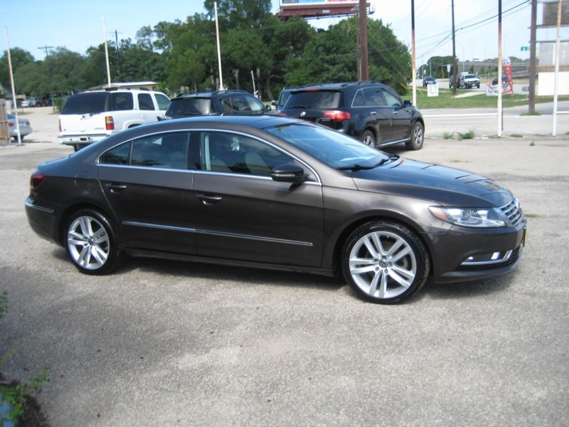 Volkswagen CC Vehicle Image 07