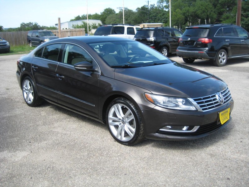 Volkswagen CC Vehicle Image 08