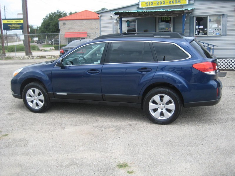 Subaru Outback Vehicle Image 03
