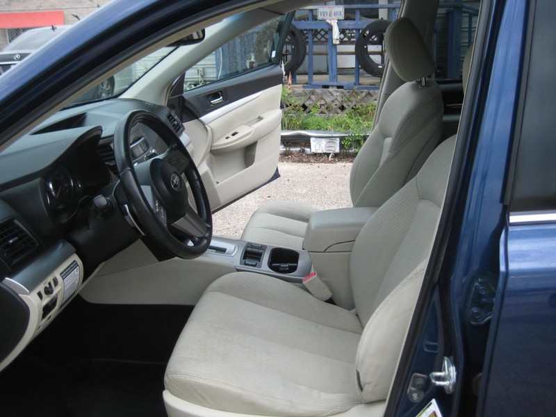 Subaru Outback Vehicle Image 17