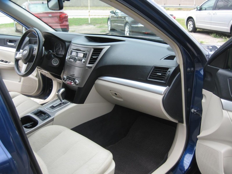 Subaru Outback Vehicle Image 19