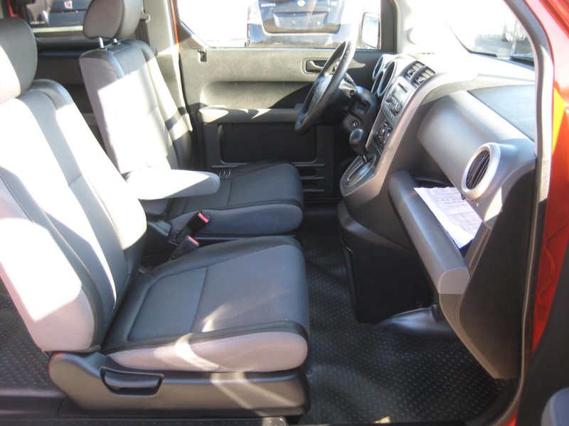 Honda Element Vehicle Image 11