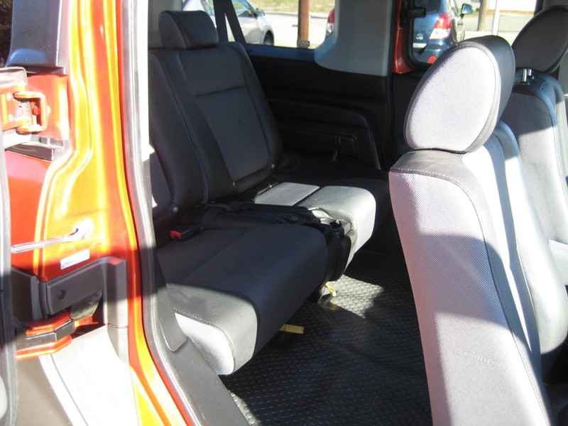 Honda Element Vehicle Image 12