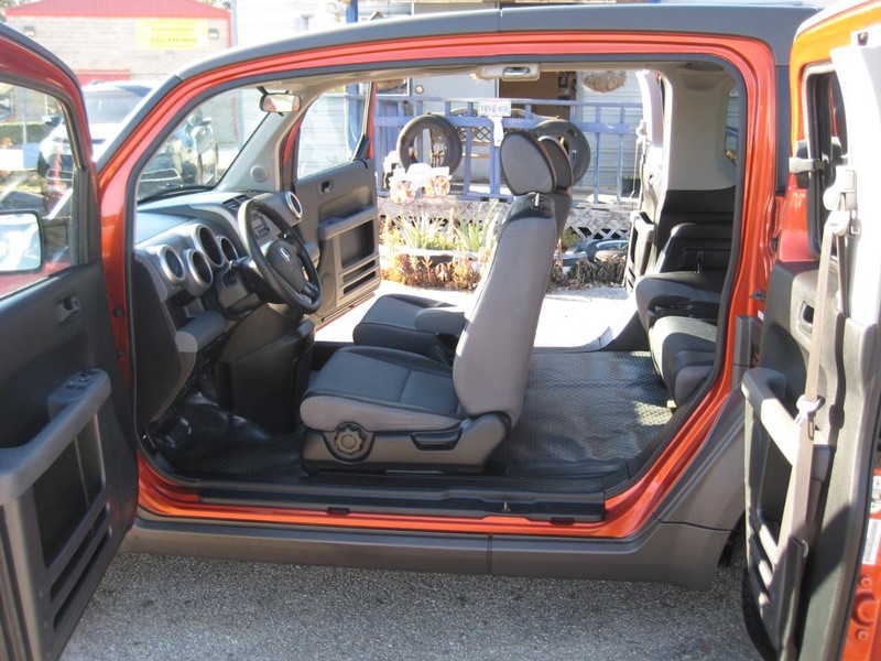 Honda Element Vehicle Image 17