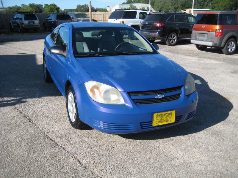 Chevrolet Cobalt Vehicle Image 05