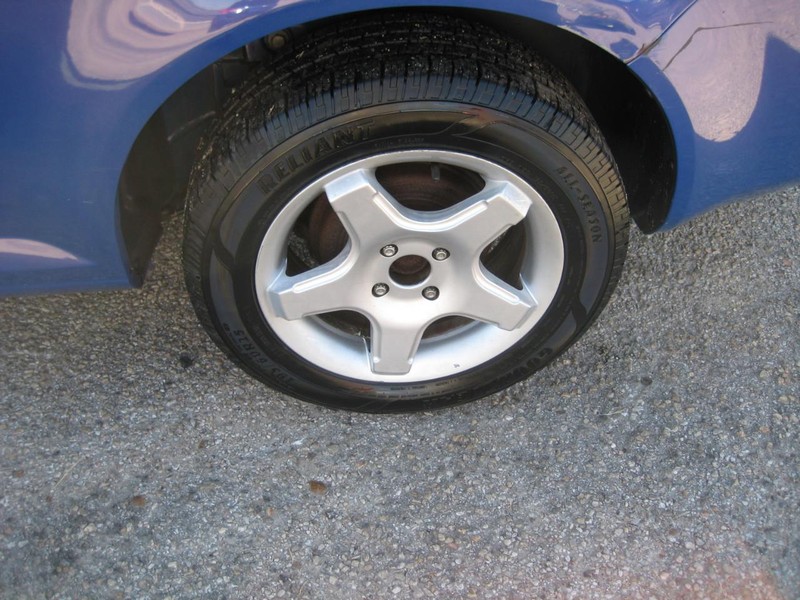 Chevrolet Cobalt Vehicle Image 08
