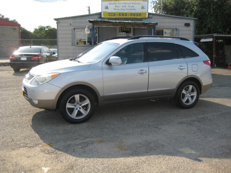 Hyundai Veracruz Vehicle Image 02