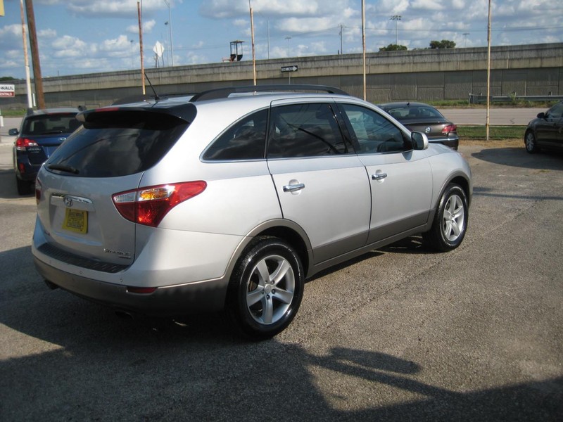 Hyundai Veracruz Vehicle Image 06