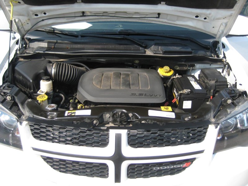 Dodge Grand Caravan Vehicle Image 21