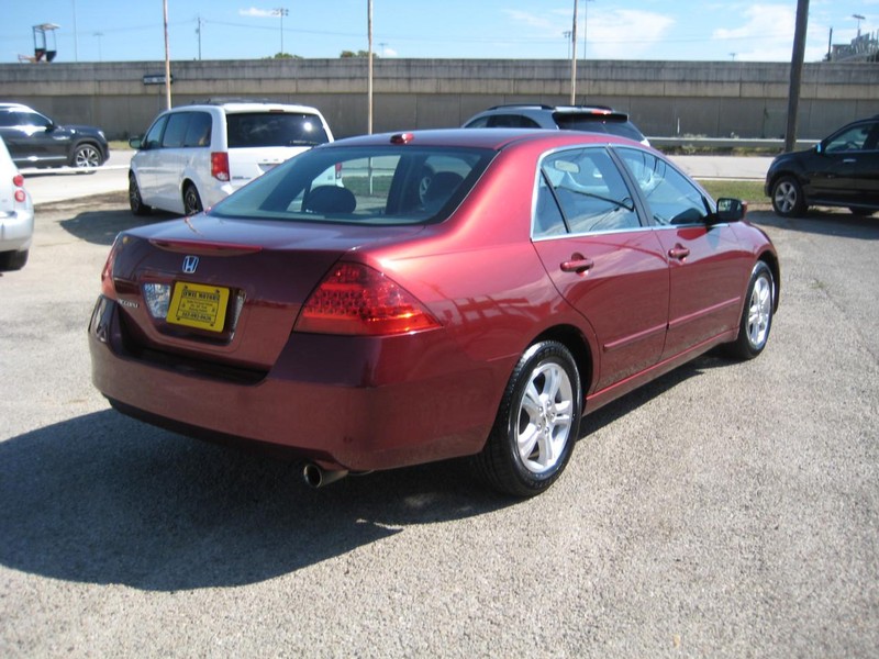 Honda Accord Vehicle Image 05