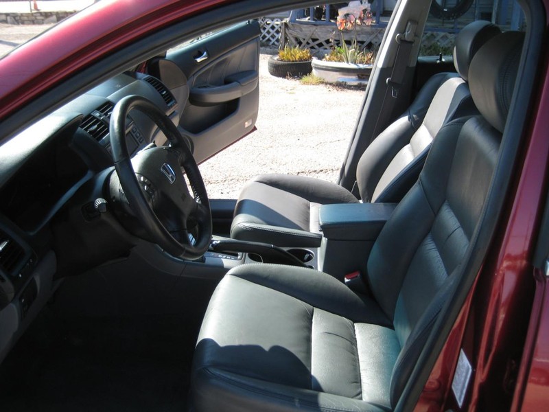 Honda Accord Vehicle Image 17