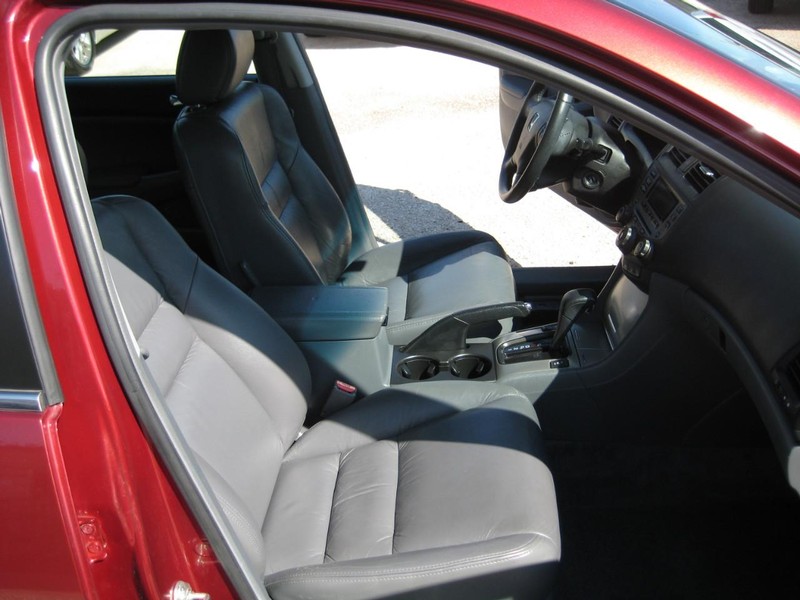 Honda Accord Vehicle Image 20
