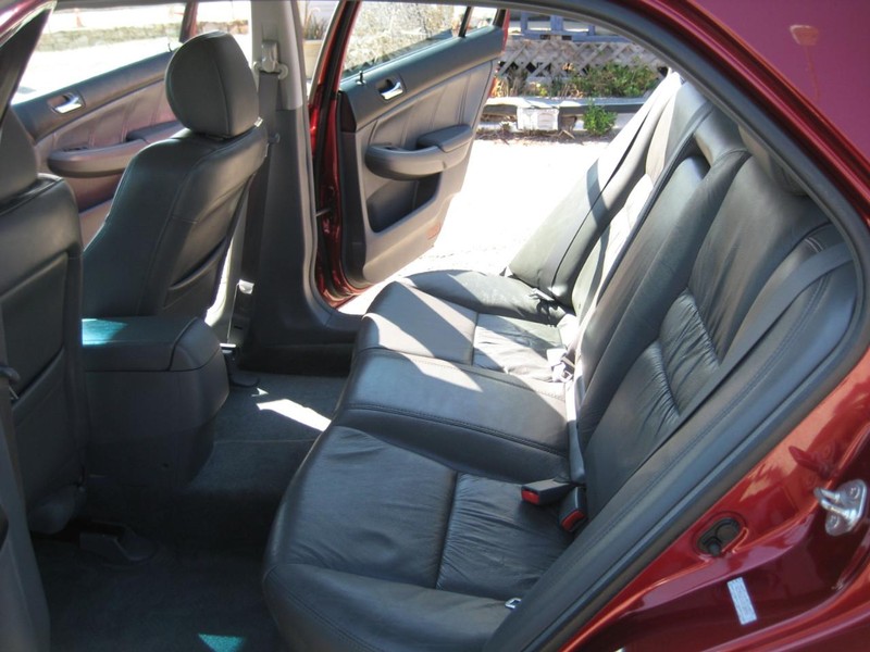 Honda Accord Vehicle Image 22