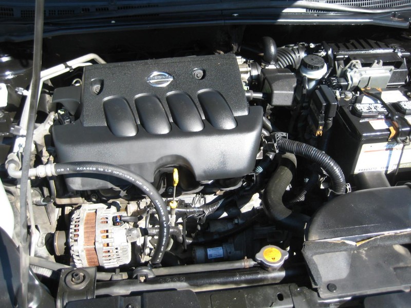 Nissan Sentra Vehicle Full-screen Gallery Image 14