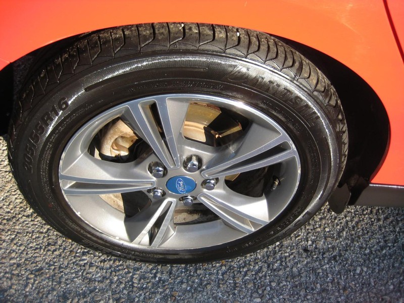 Ford Focus Vehicle Image 10