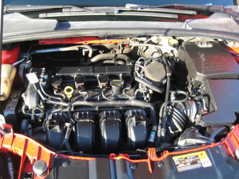 Ford Focus Vehicle Image 14