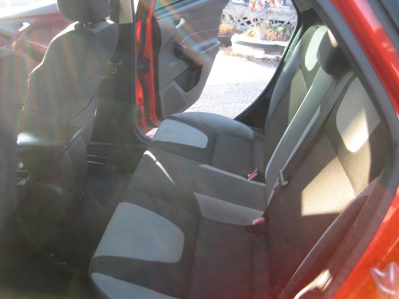 Ford Focus Vehicle Image 23