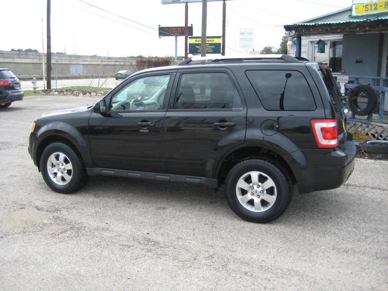 Ford Escape Vehicle Image 02