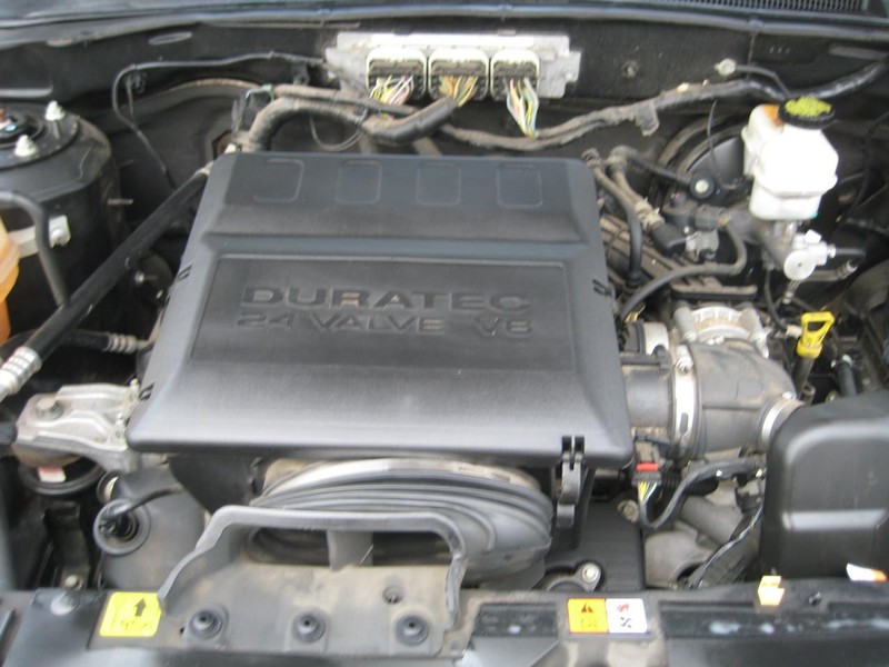 Ford Escape Vehicle Image 13