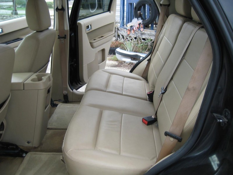 Ford Escape Vehicle Image 21