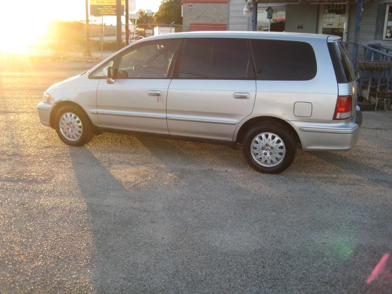 Honda Odyssey Vehicle Image 02