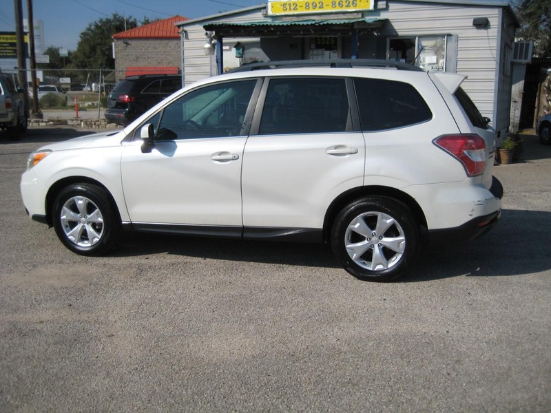 Subaru Forester Vehicle Full-screen Gallery Image 03