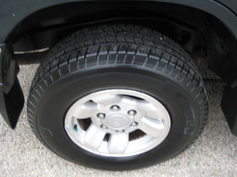 Toyota 4Runner Vehicle Image 11